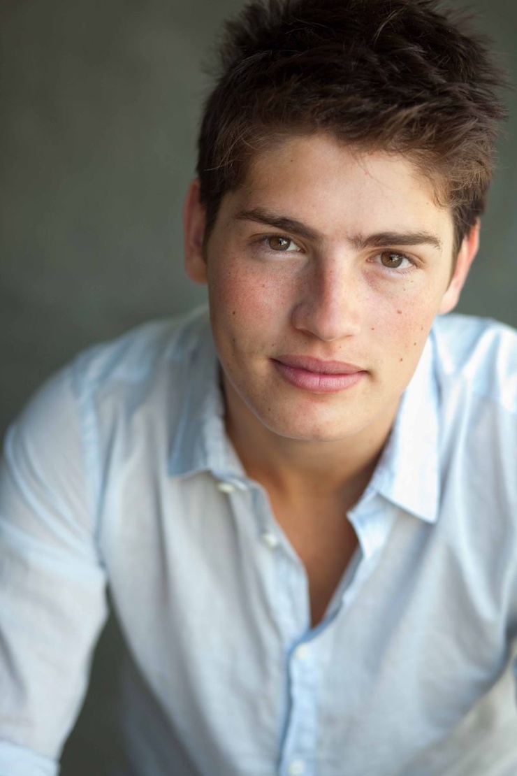 Picture of Gregg Sulkin