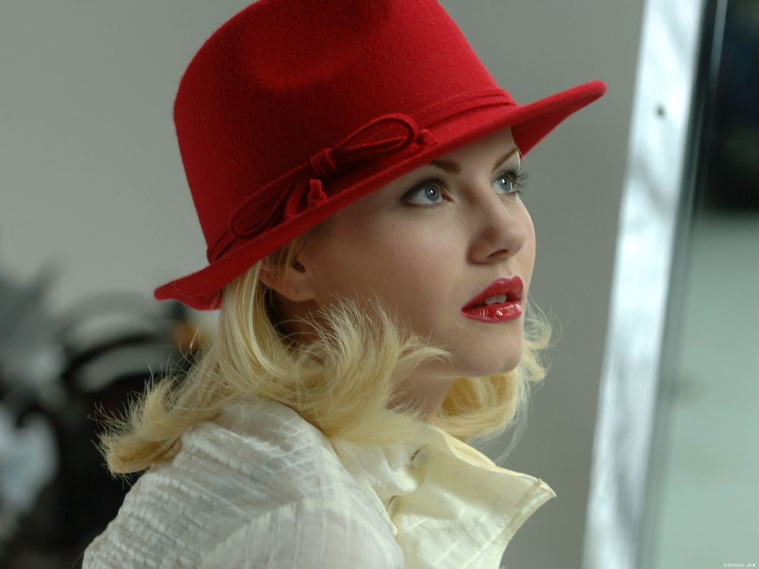 Elisha Cuthbert Elisha Cuthbert