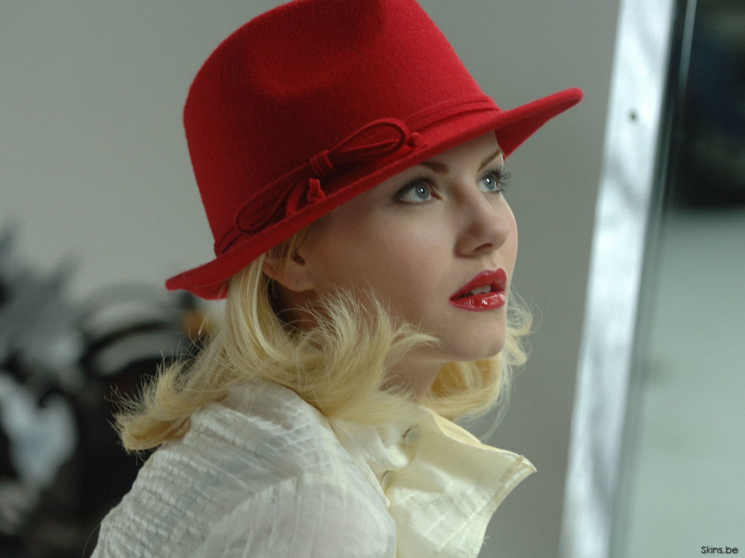 Elisha Cuthbert Elisha Cuthbert