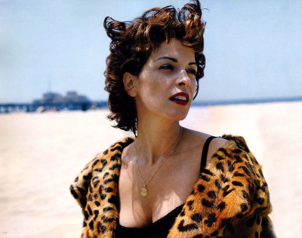 Annabella Sciorra Annabella Sciorra