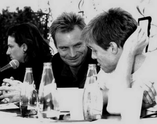 Стинг адамс род стюарт. Брайан Адамс и стинг. Bono Sting Bryan Adams. Брайан Адамс и стинг фото. Боно и стинг.