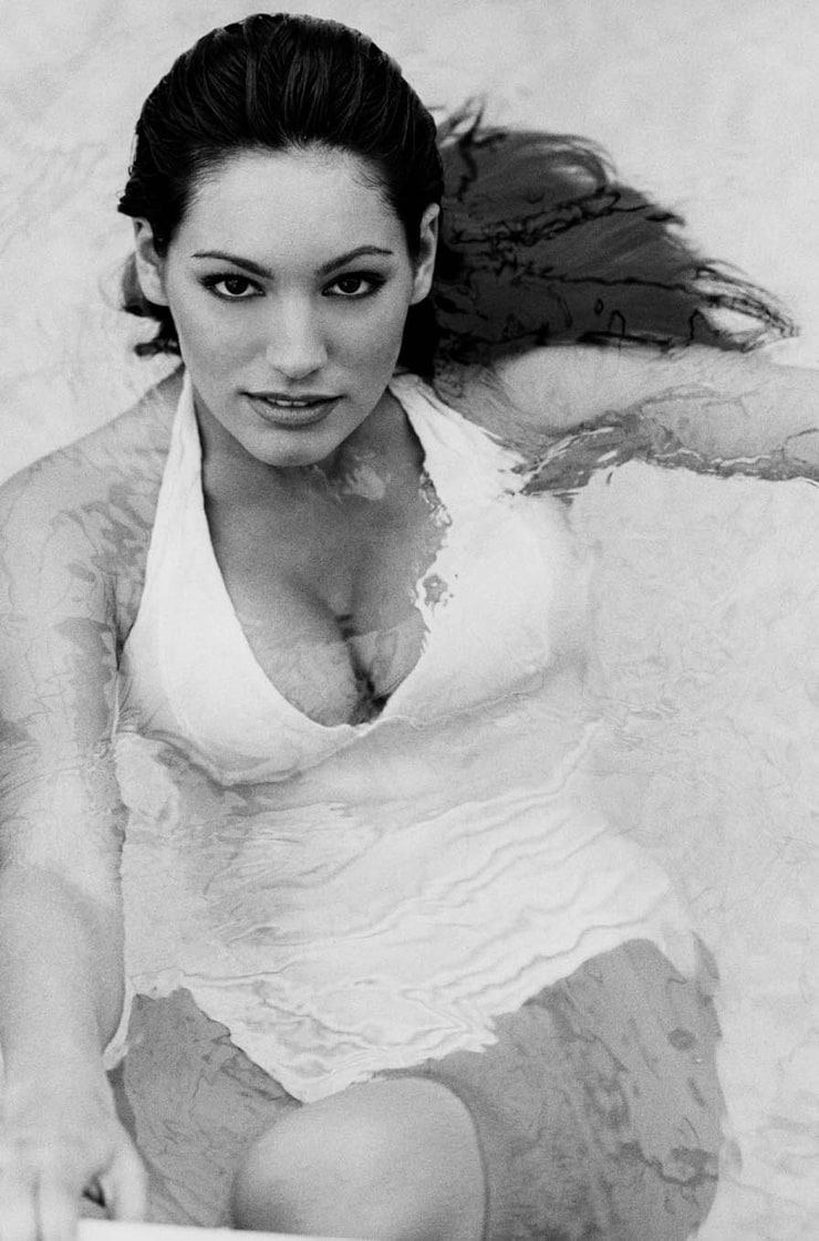 Picture Of Kelly Brook 9396