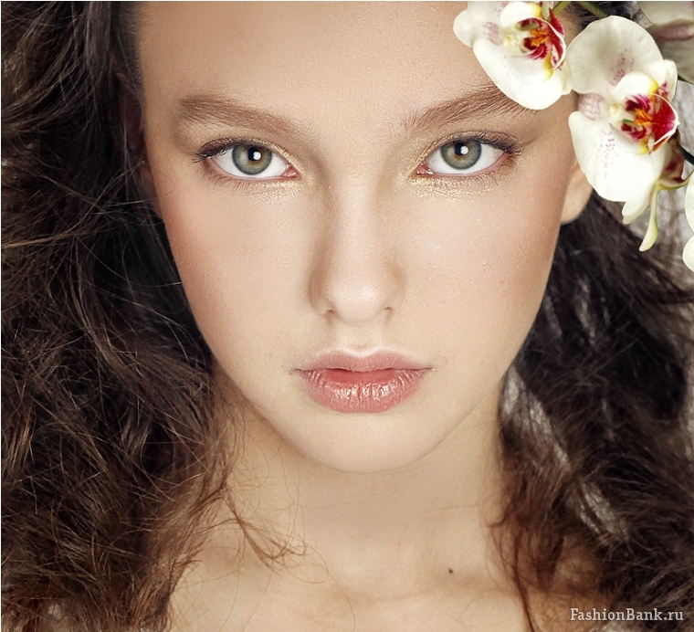 Alexandra Dmitrieva Alexandra Dmitrieva