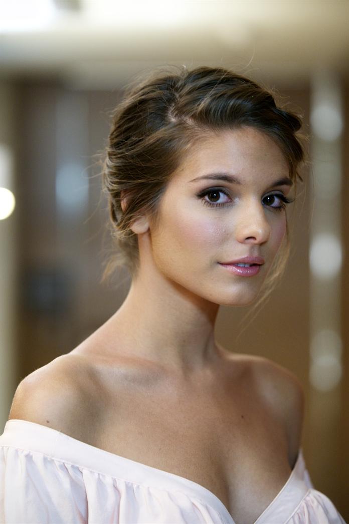 Caitlin Stasey picture Caitlin Stasey picture
