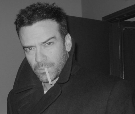 Alan Van Sprang image