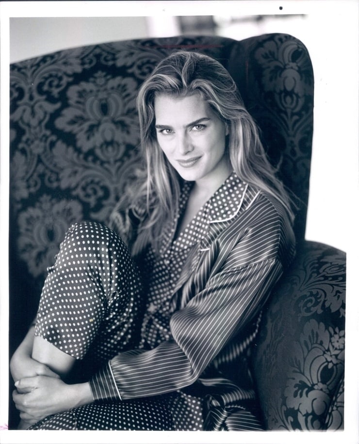 Picture of Brooke Shields.