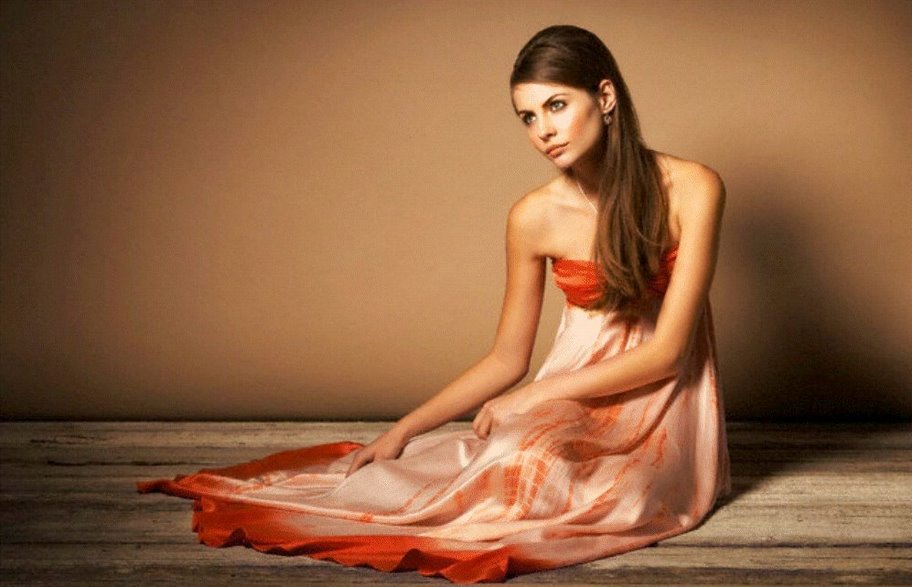Willa Holland Willa Holland
