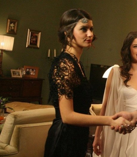 Picture Of Beren Saat