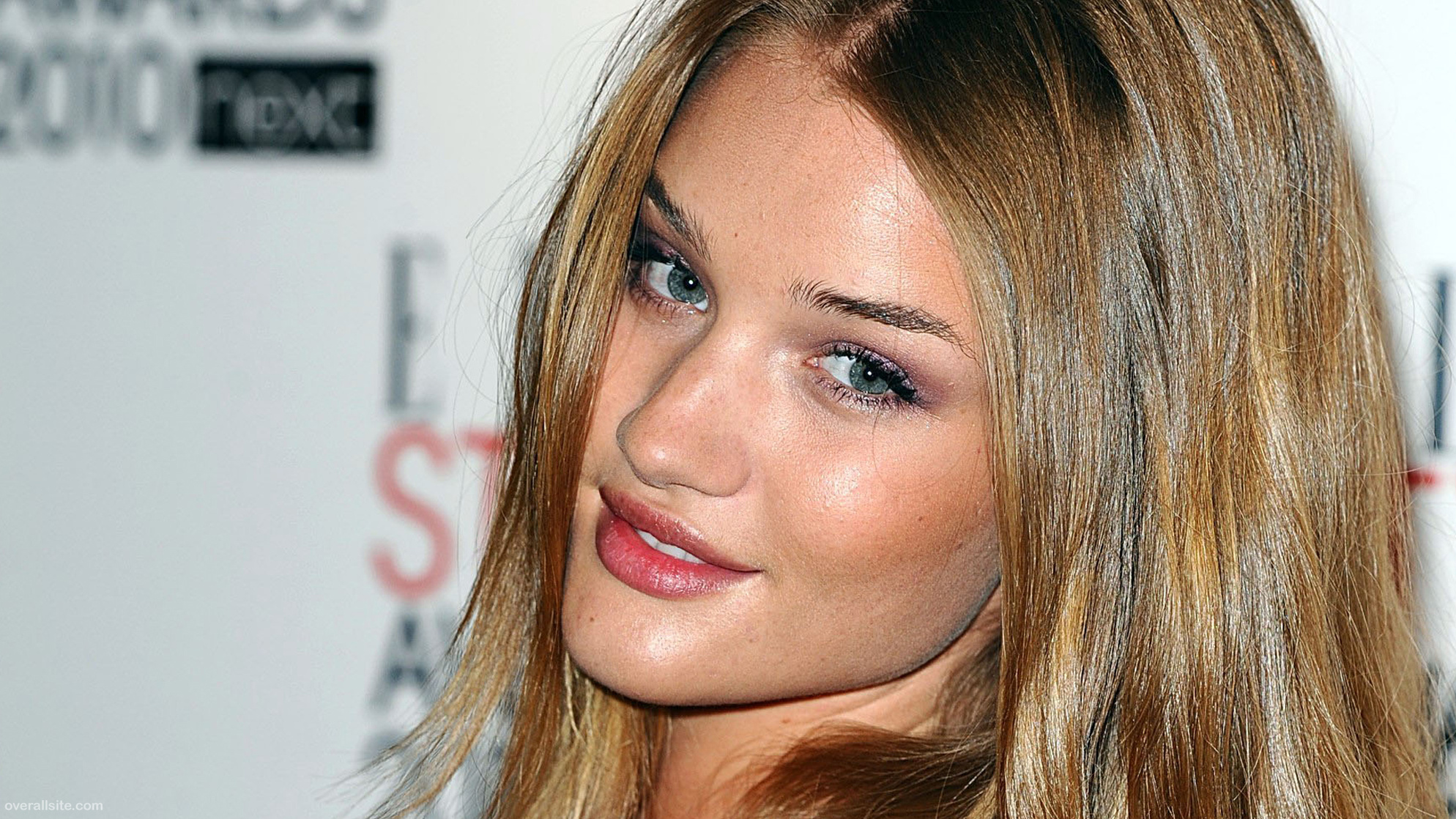 Rosie Huntington-Whiteley Rosie Huntington-Whiteley