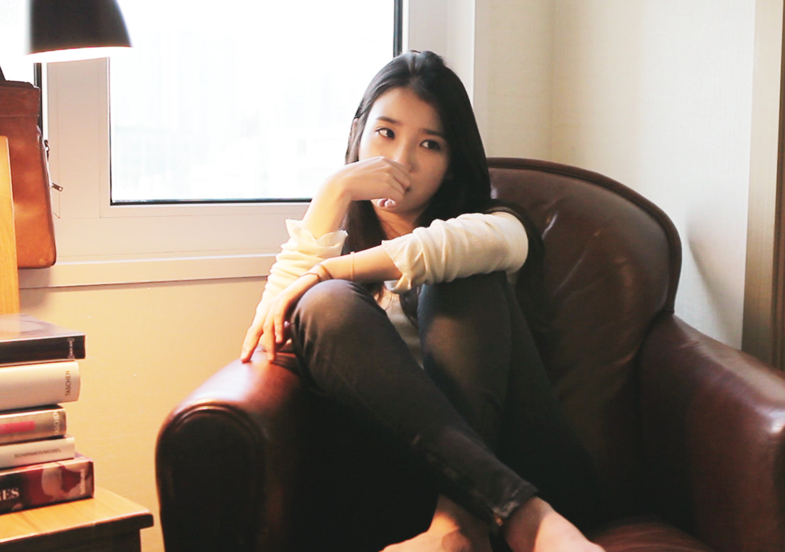 IU