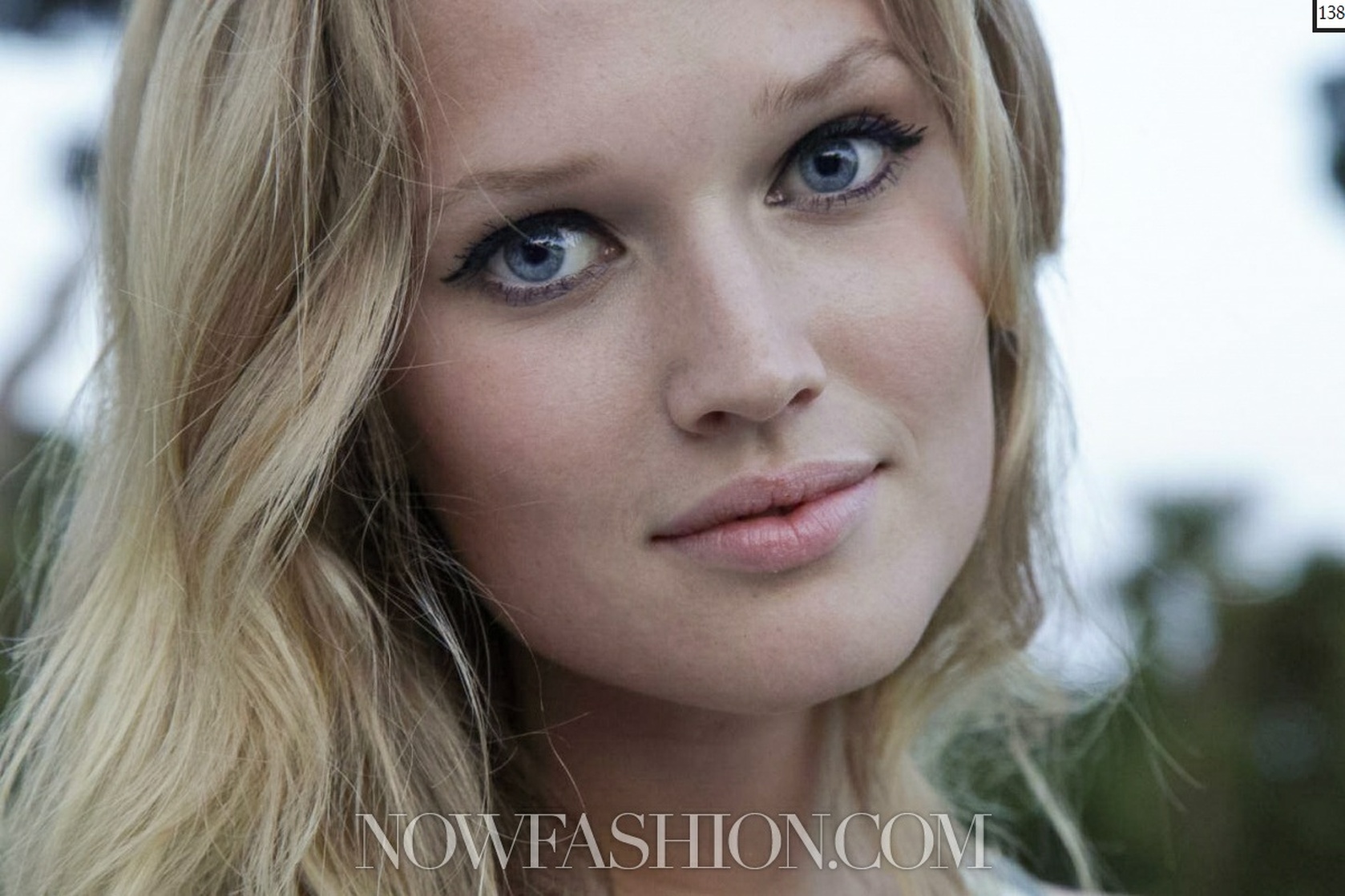Toni Garrn Toni Garrn