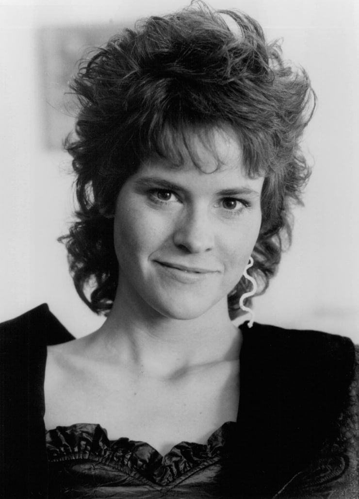 Ally Sheedy hairstyles