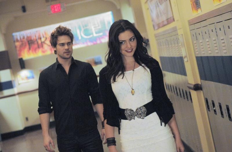 Phoebe Tonkin