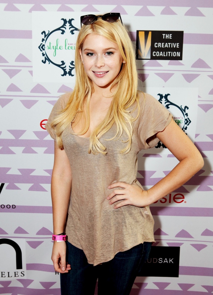 Picture Of Renee Olstead