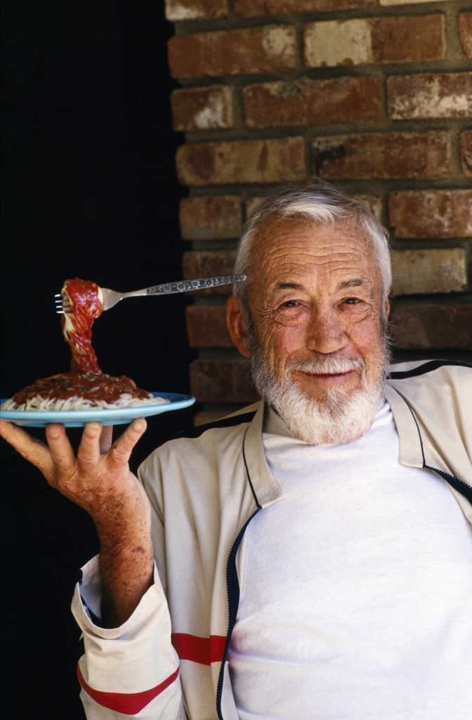 Next photo of John Huston