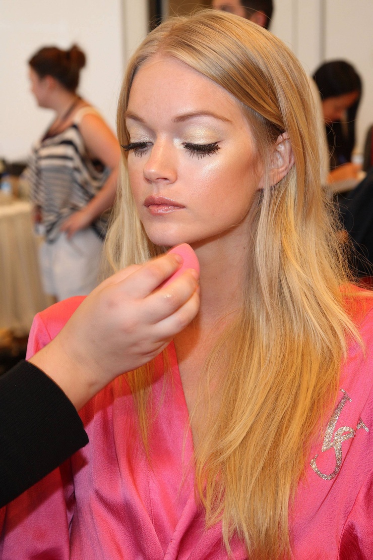 Picture Of Lindsay Ellingson