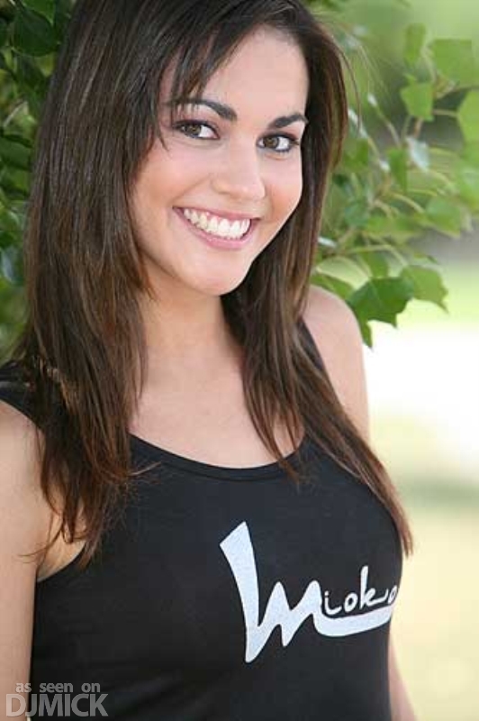 Picture of Lara Alvarez