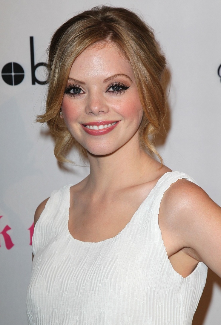 Picture Of Dreama Walker