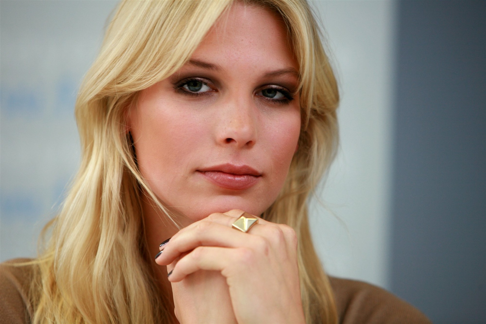 Sarah Brandner Sarah Brandner