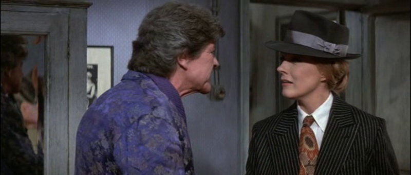 Victor/Victoria (1982)