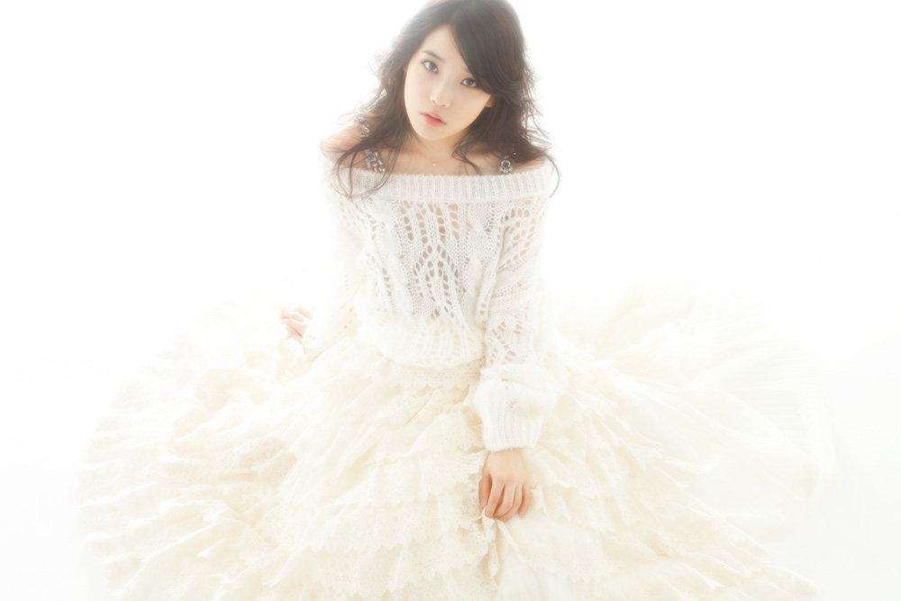 IU
