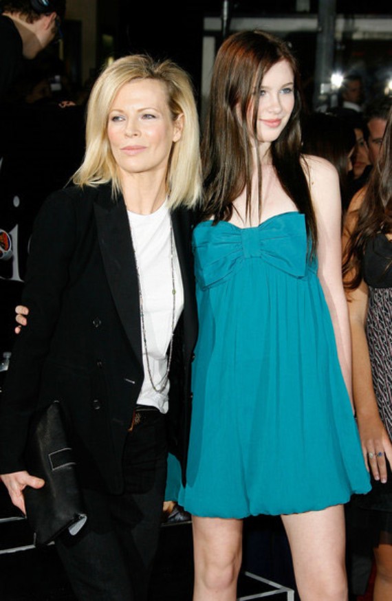 Ireland Eliesse Baldwin Daughter of Alec Baldwin