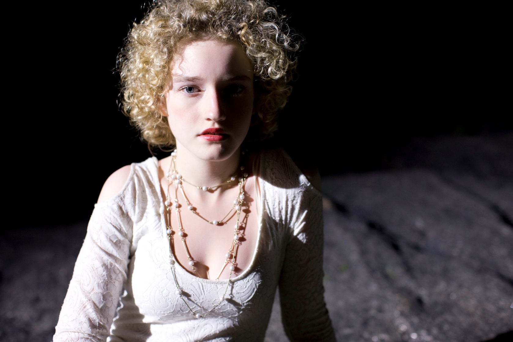 Julia Garner