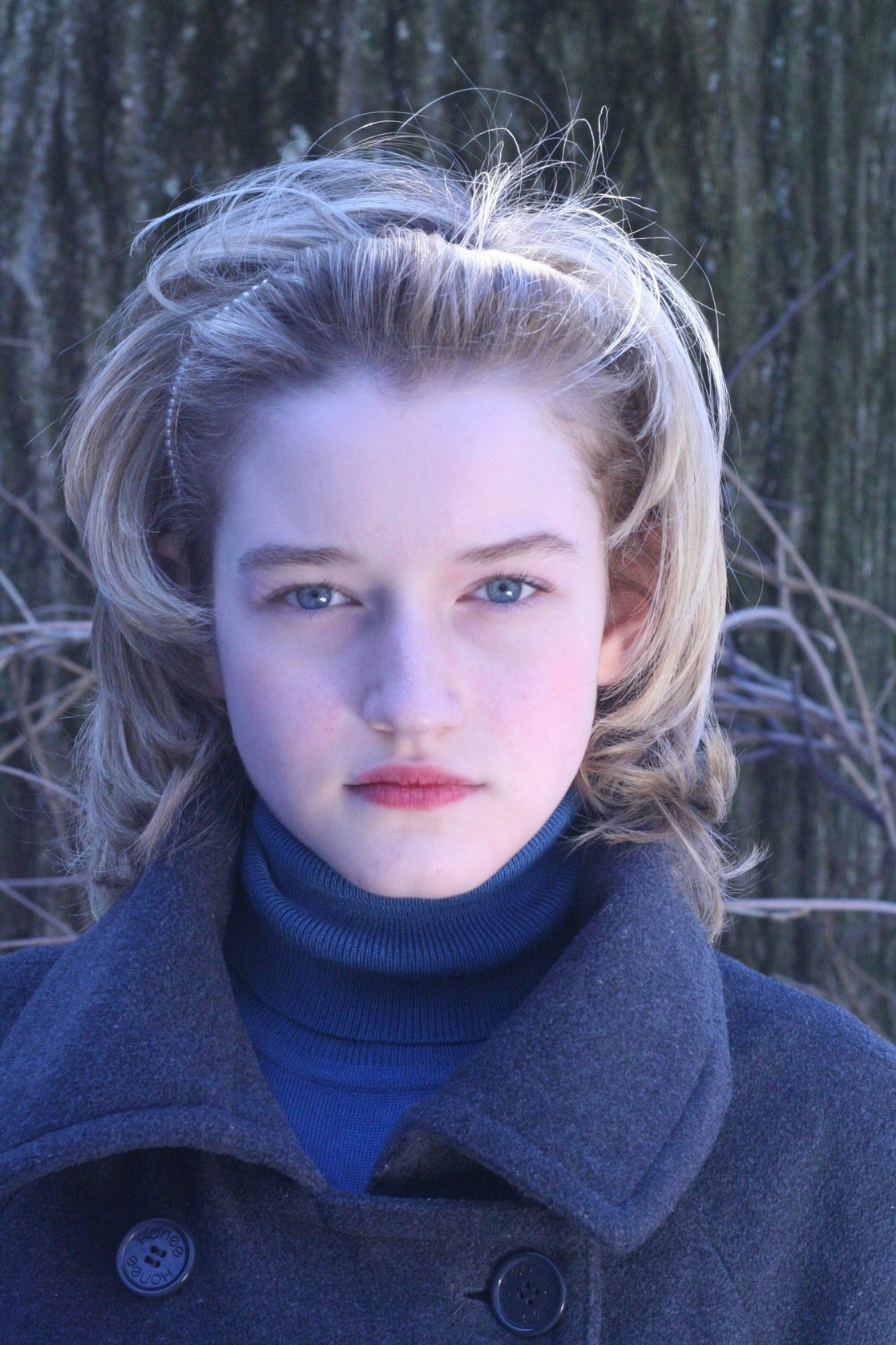 Julia Garner picture