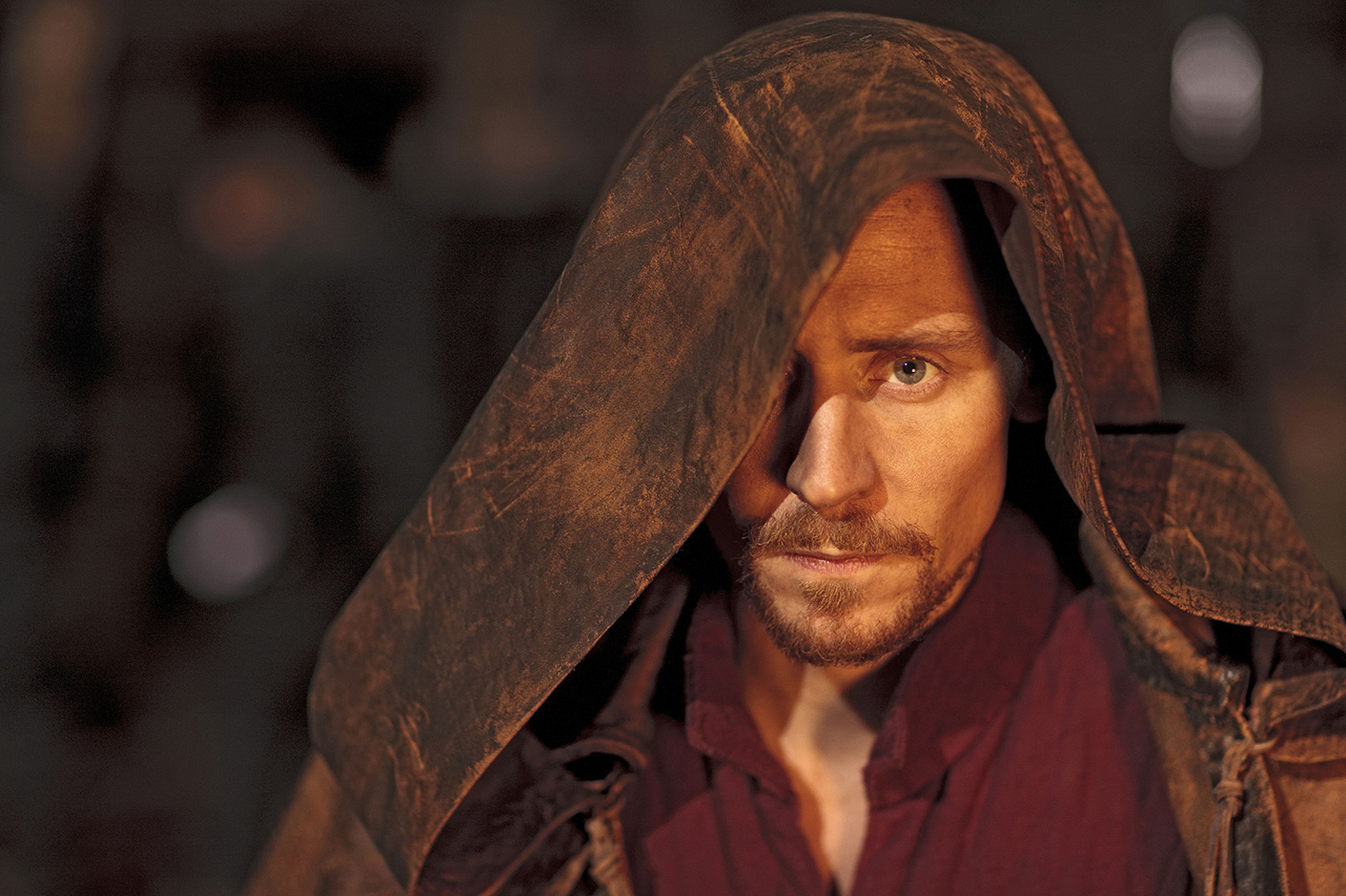 Tom Hiddleston Tom Hiddleston
