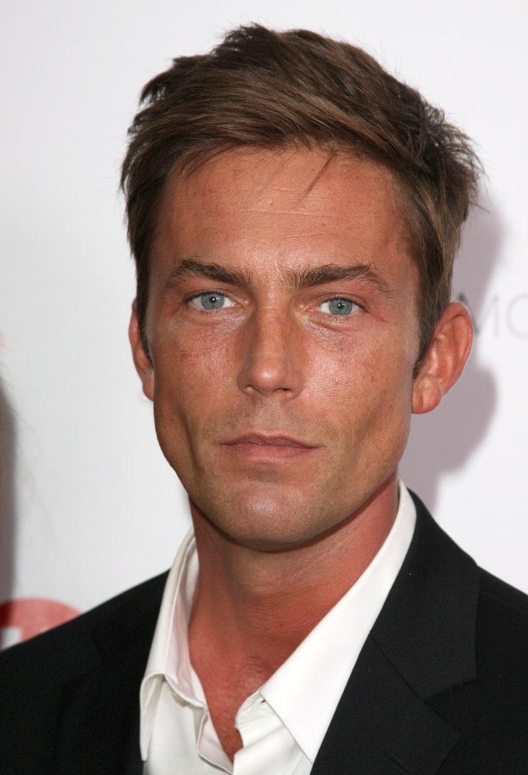 Picture of Desmond Harrington