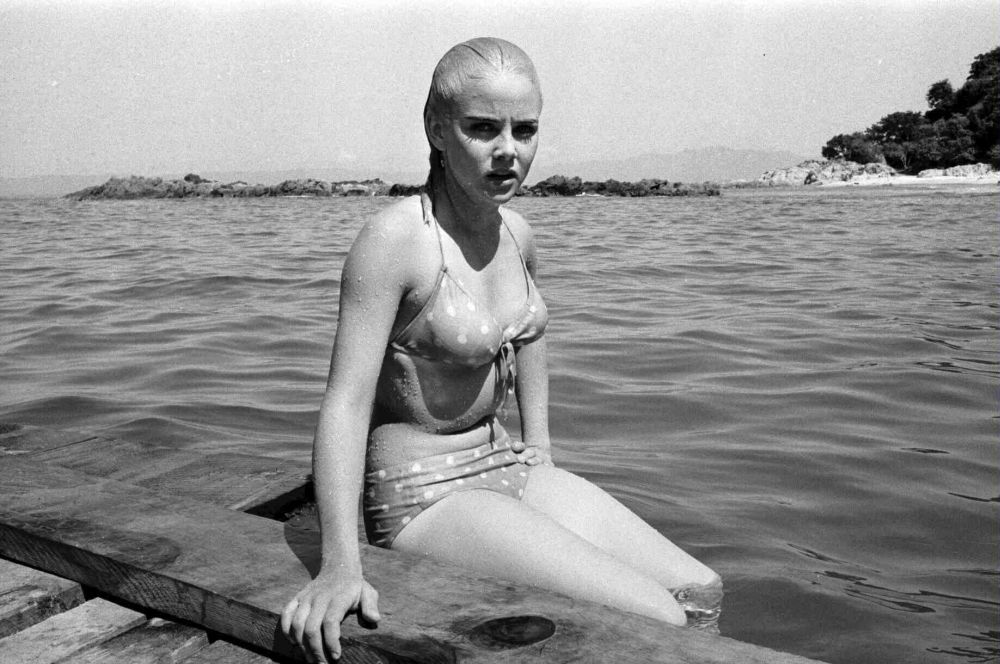 Sue Lyon Sue Lyon