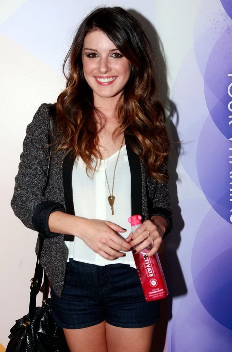 Picture of Shenae Grimes