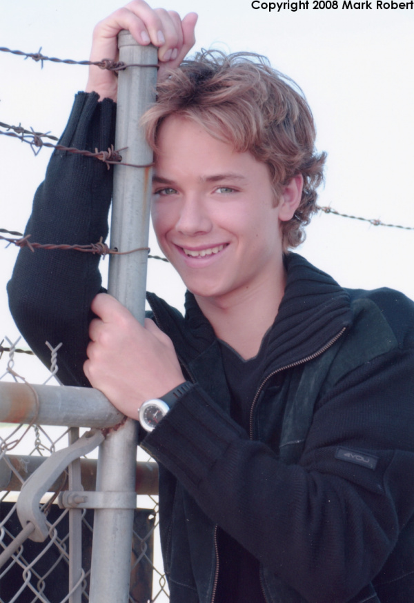 Picture of Jeremy Sumpter