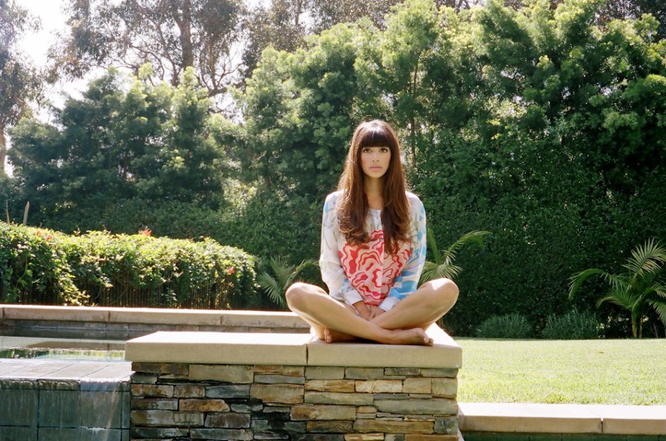 Hannah Simone Hannah Simone