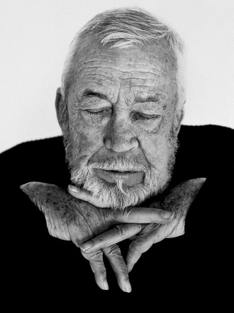 Next photo of John Huston