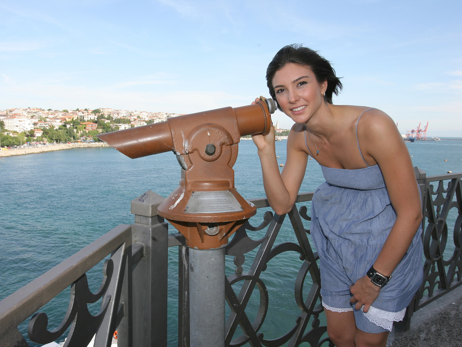 Naz Aydemir Naz Aydemir