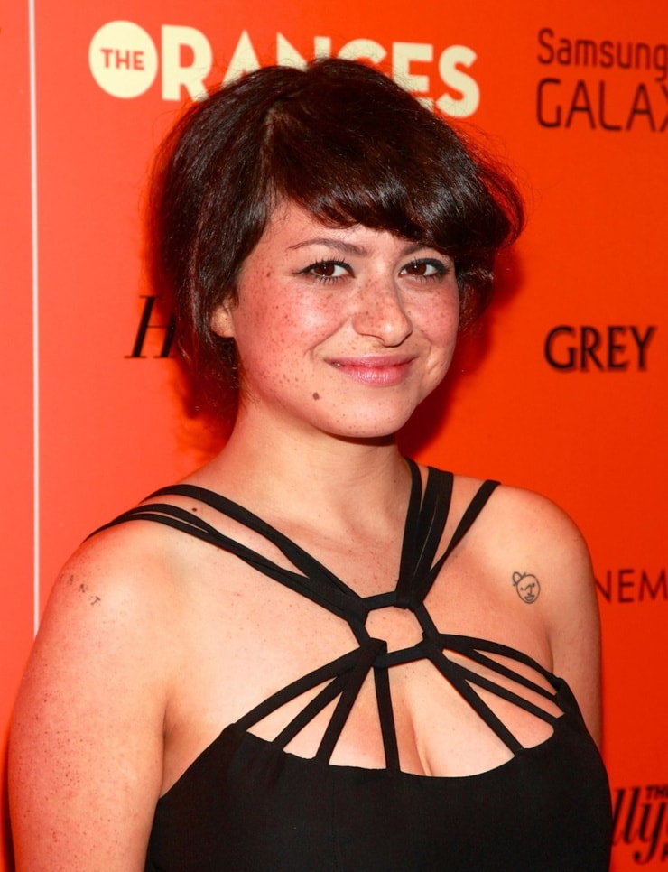 Alia Shawkat instagram official