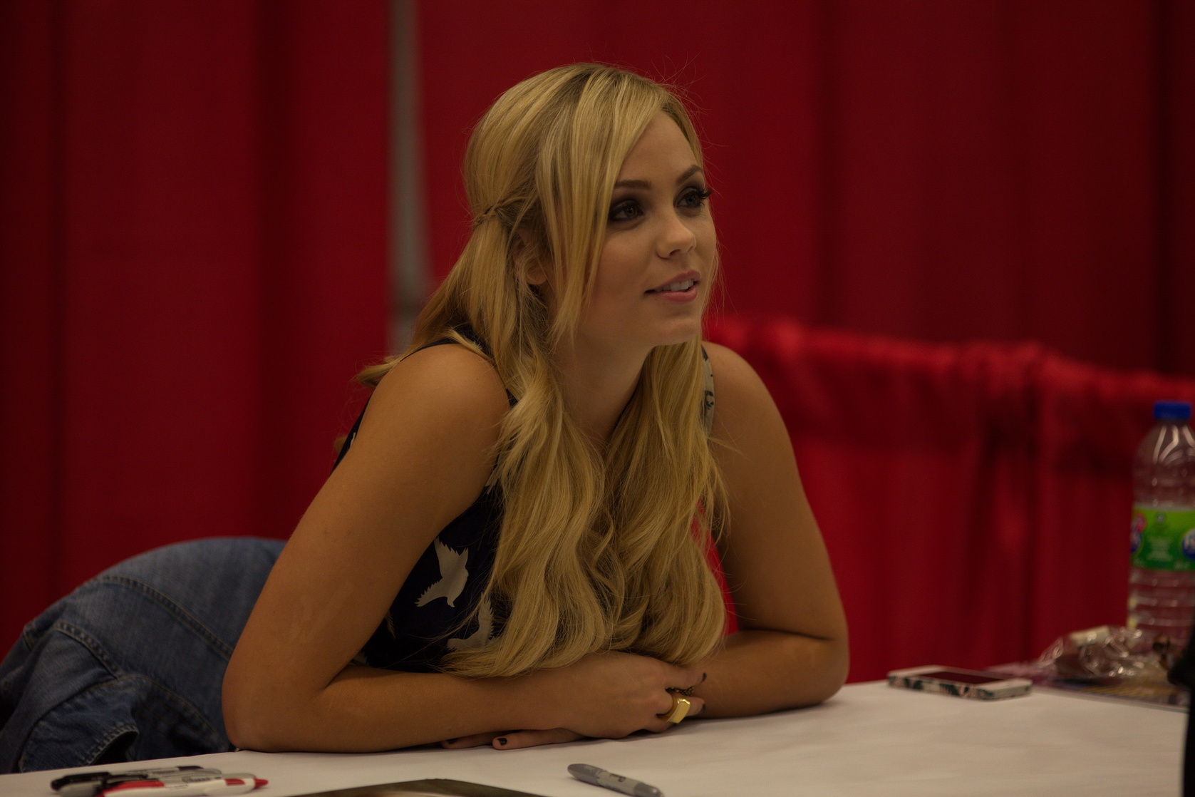 Laura Vandervoort Laura Vandervoort
