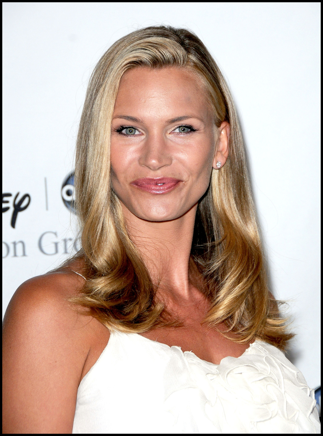 Picture of Natasha Henstridge