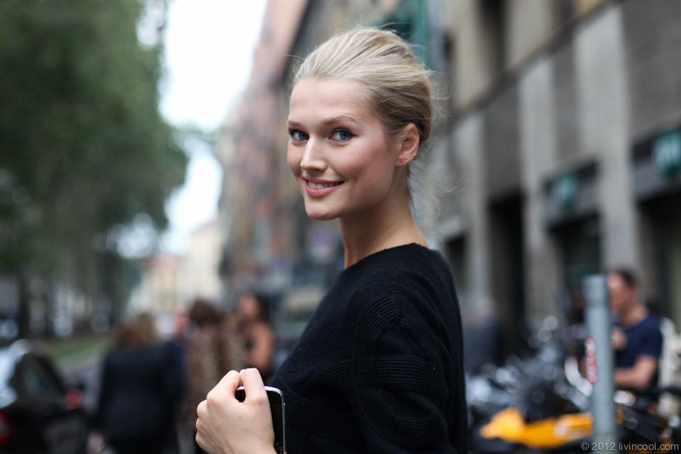 Toni Garrn Toni Garrn