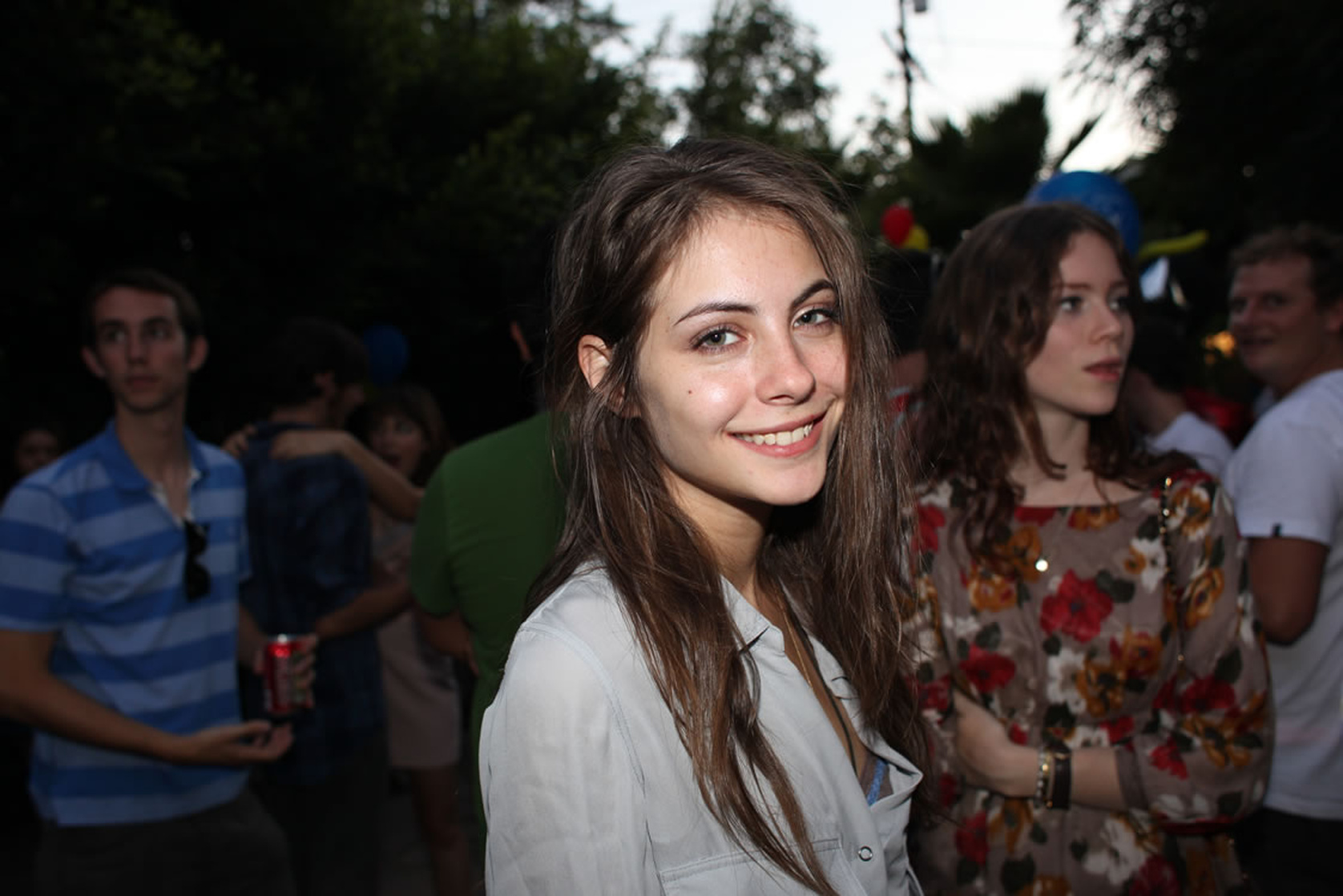 Willa Holland Willa Holland