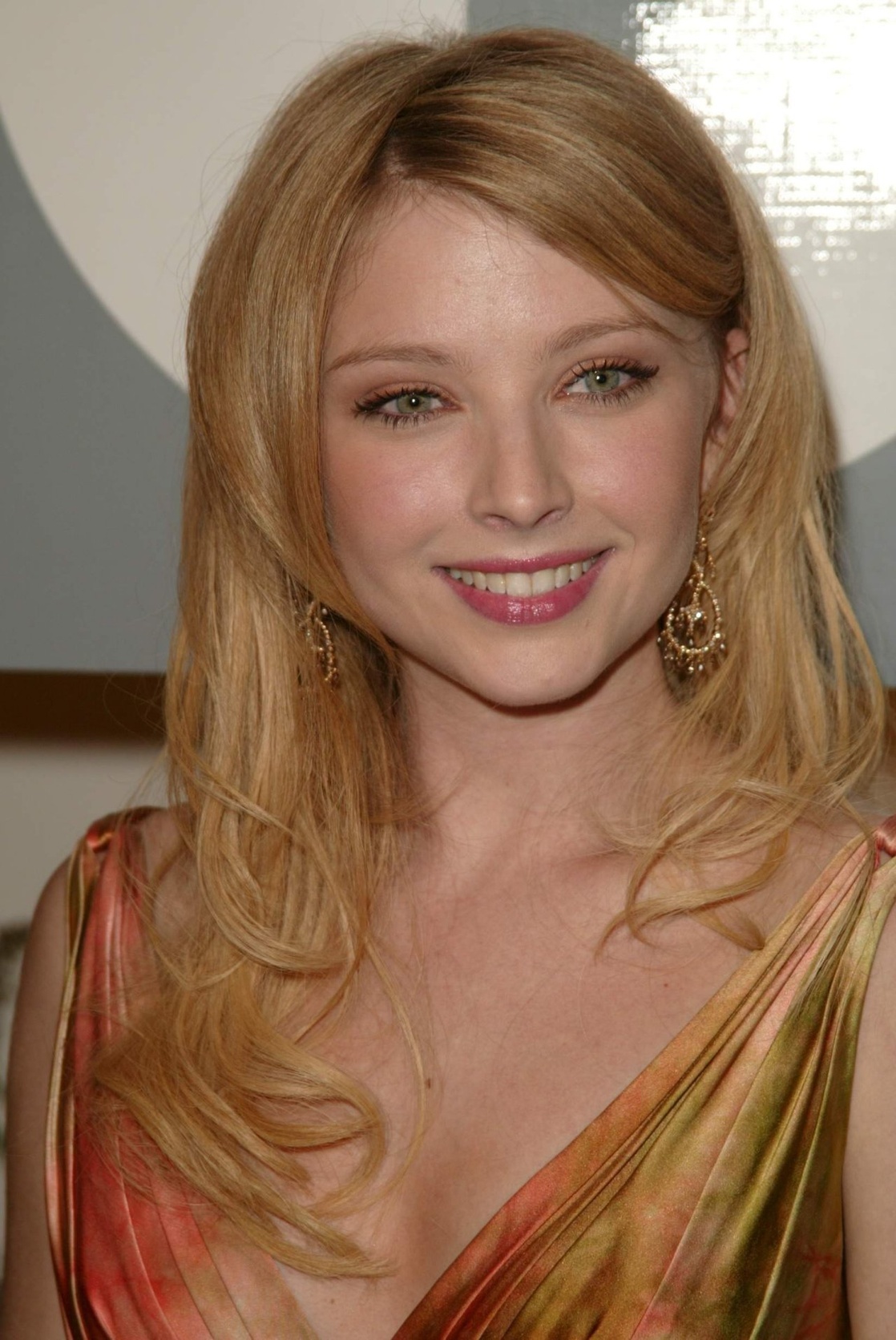 Picture of Elisabeth Harnois