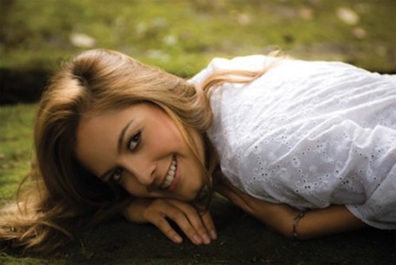 Laura Acuna