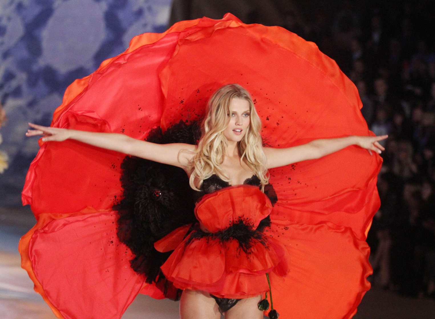 Toni Garrn Toni Garrn