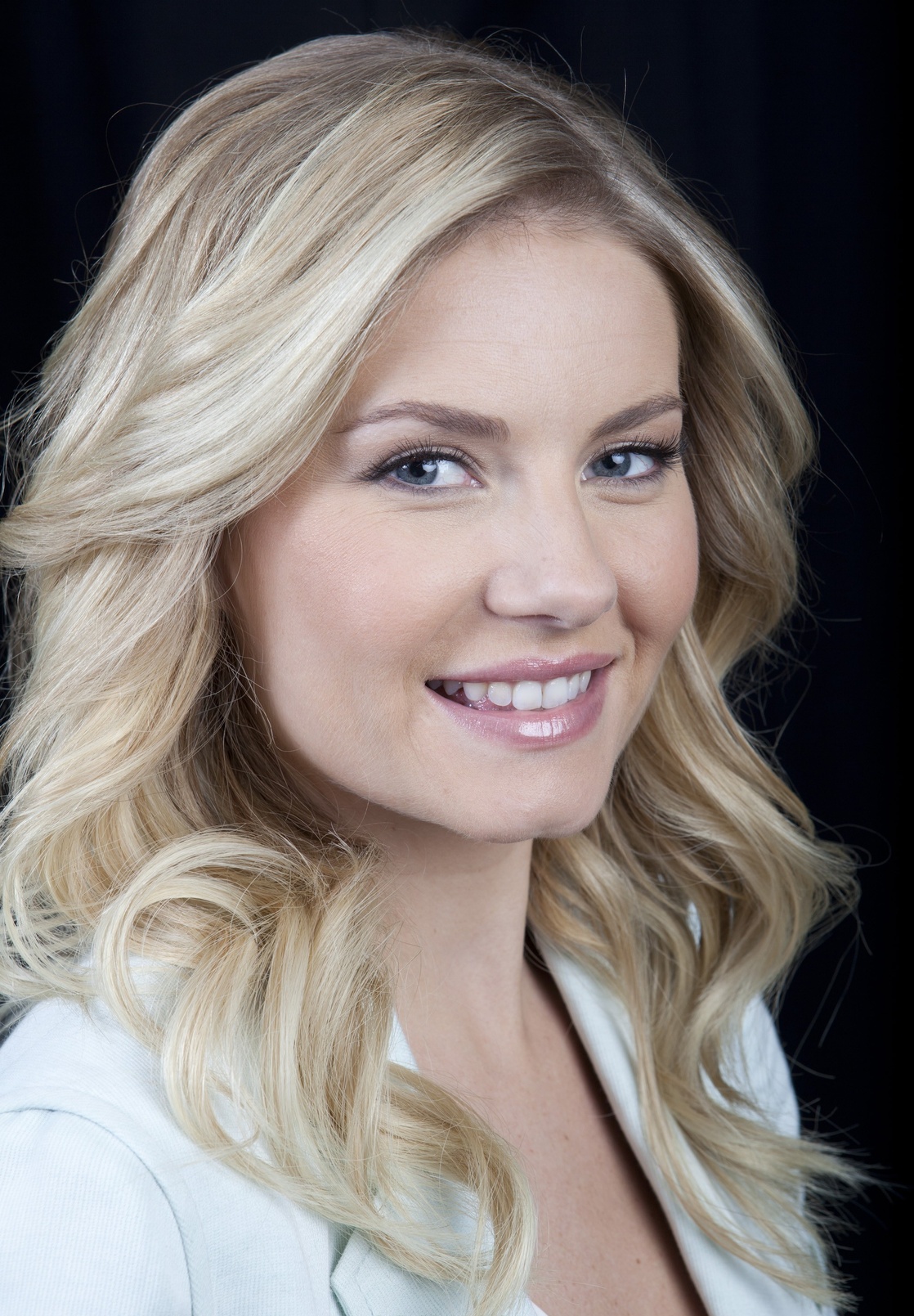 Elisha Cuthbert Elisha Cuthbert