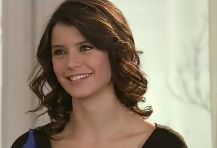 Beren Saat Beren Saat