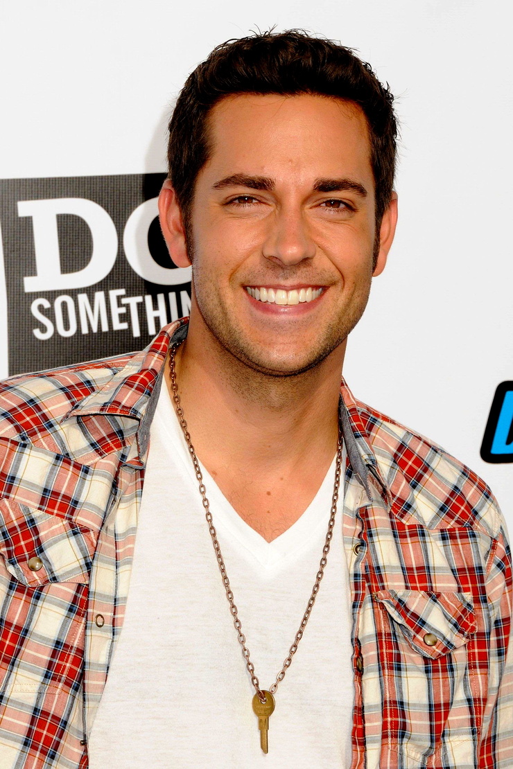 Picture of Zachary Levi