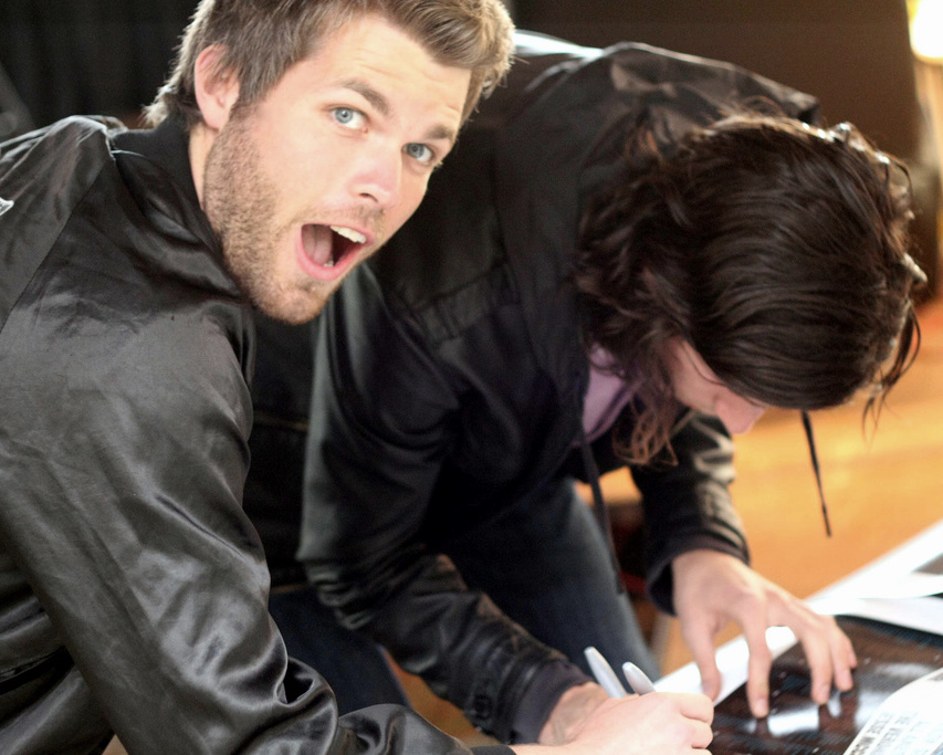 3OH!3