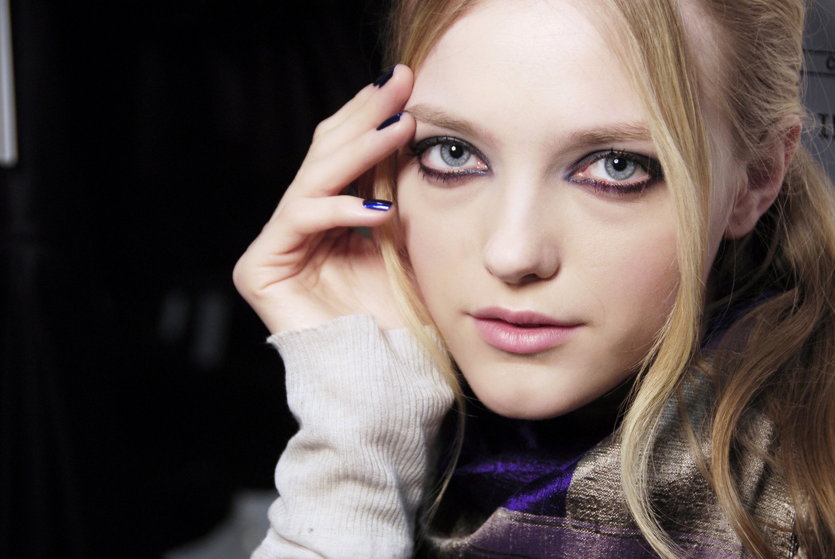 Vlada Roslyakova picture