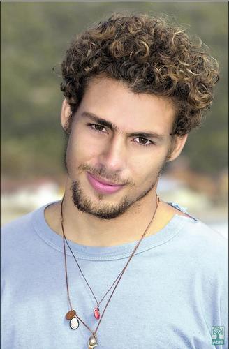 Image of Cauã Reymond